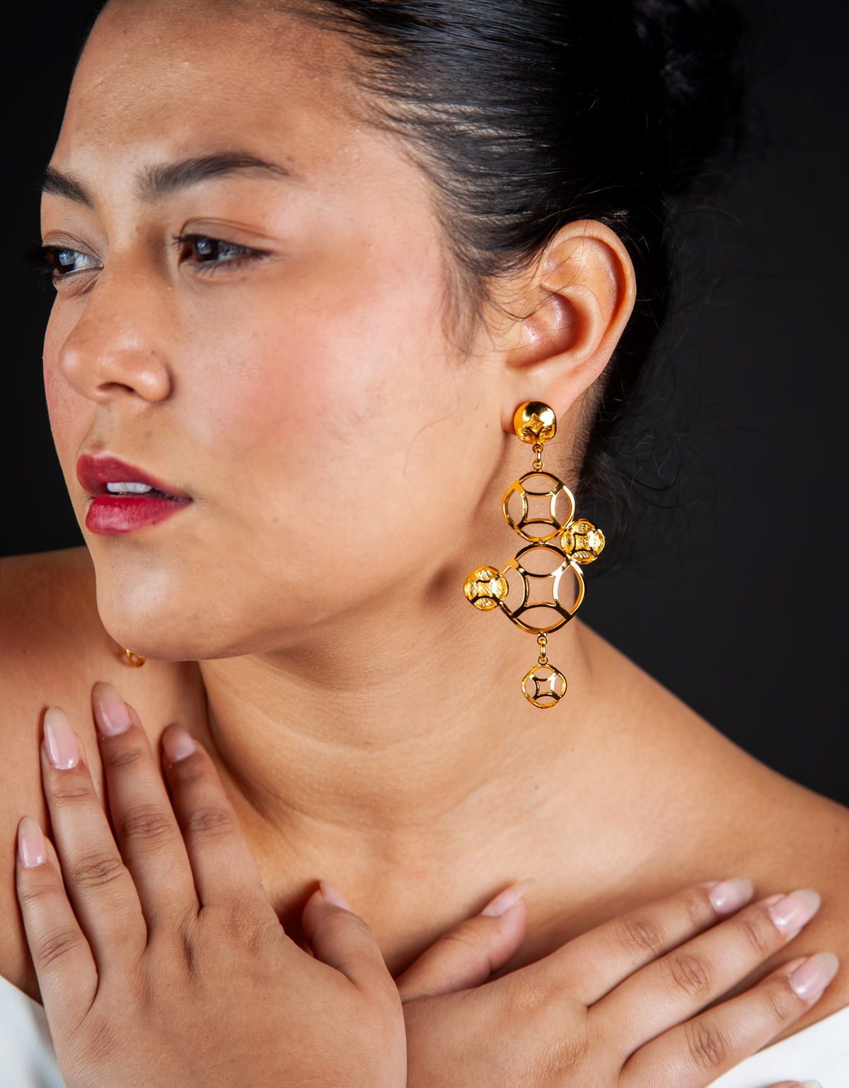 Hydrangea Puff Trill Earrings
